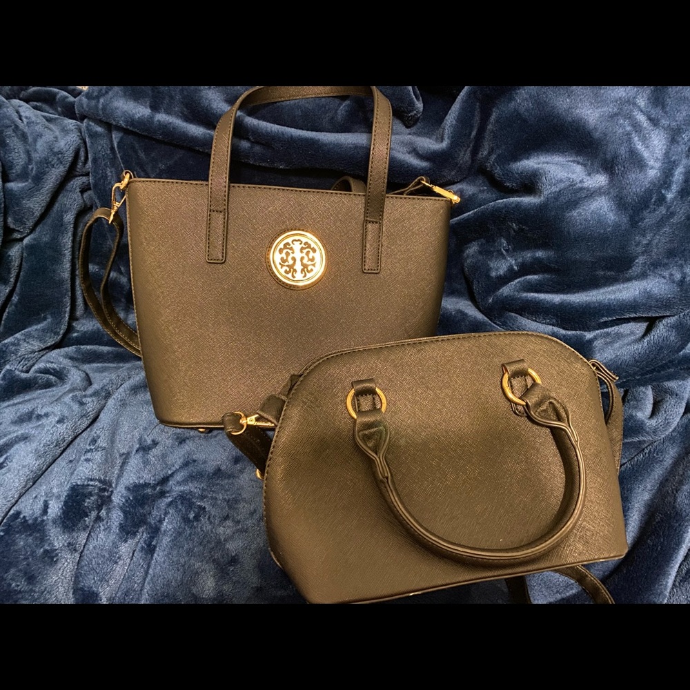 2 black purses